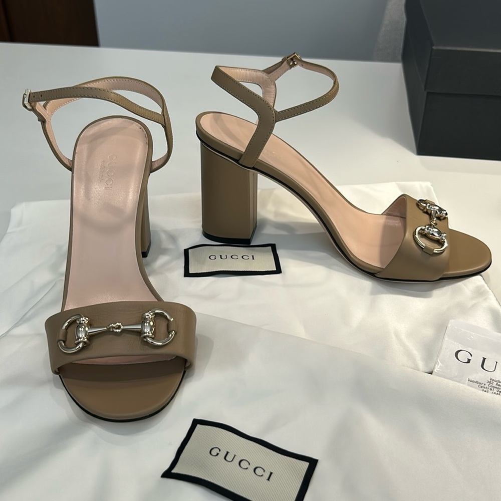 Gucci Nude Tan Leather Horsebit Ankle Strap Open Toe Block Heel Sandals Size 38